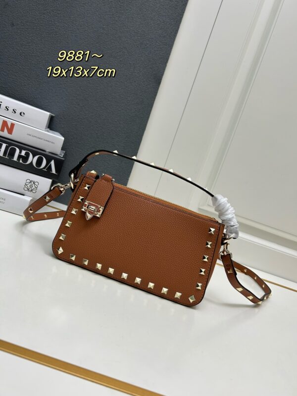 sy_no_F2A09804BFCDD5F26D958803E30CAA72_0 Valentino Garavani Rockstud Small Leather Crossbody Bag