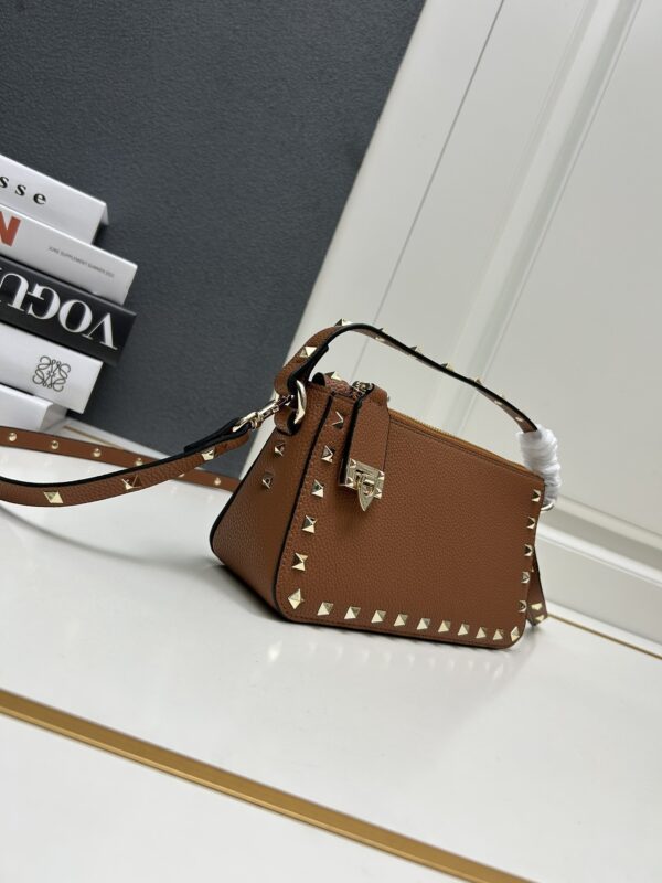 sy_no_F2A09804BFCDD5F26D958803E30CAA72_1 Valentino Garavani Rockstud Small Leather Crossbody Bag