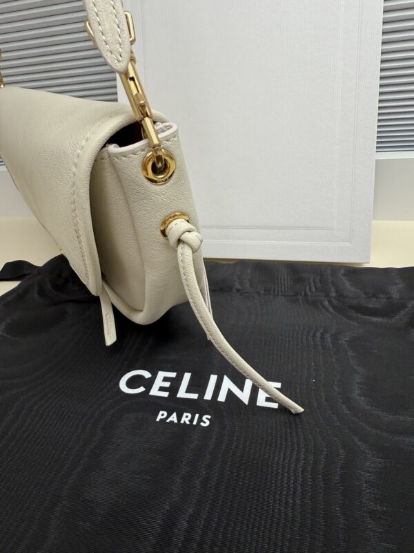 sy_no_F3184F7A2F20D9E7A84406681593CB49_2 CELINE Half Moon Mini Bag