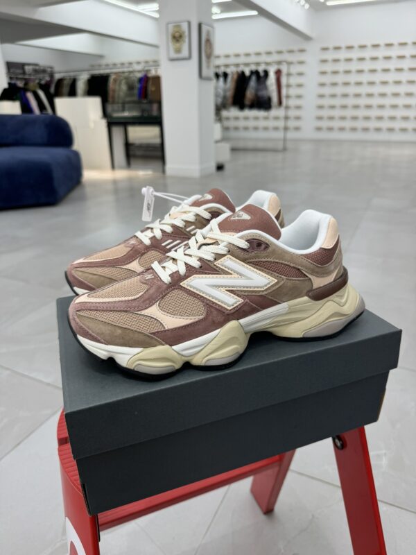 sy_no_F3E0455EBD74D972E161023B7CFFF61A_0 Brown & Dusty Pink 9060 Retro Sneakers