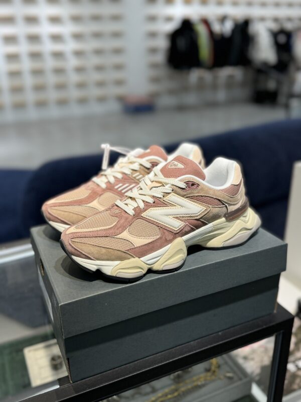 sy_no_F3E0455EBD74D972E161023B7CFFF61A_2 Brown & Dusty Pink 9060 Retro Sneakers