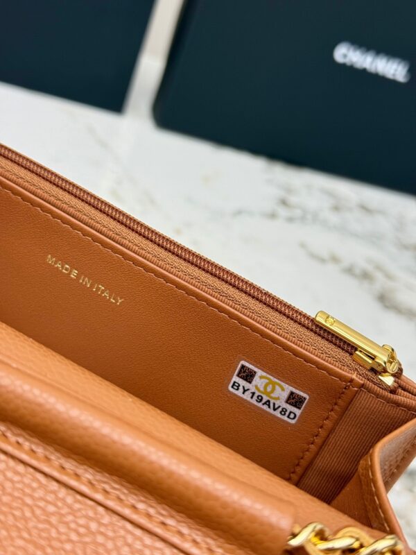 sy_no_F42685446929FE525B896427AD8865BA_7 Caramel Brown Quilted Textured Calfskin WOC Chain Wallet