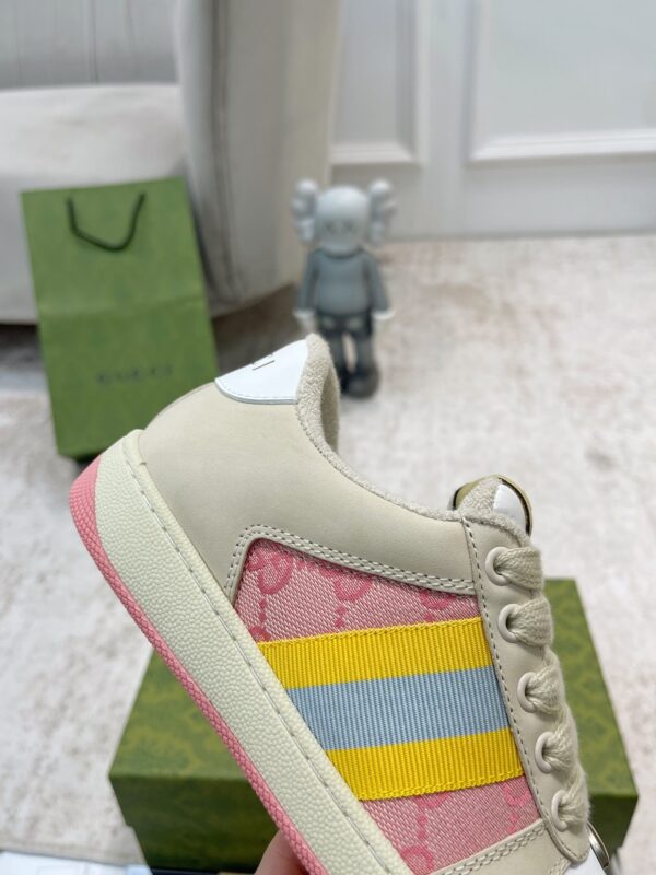 sy_no_F5F3671D9B89F27AE782991ADD11B014_7 Cream, Pink & Monogram Retro Sneakers