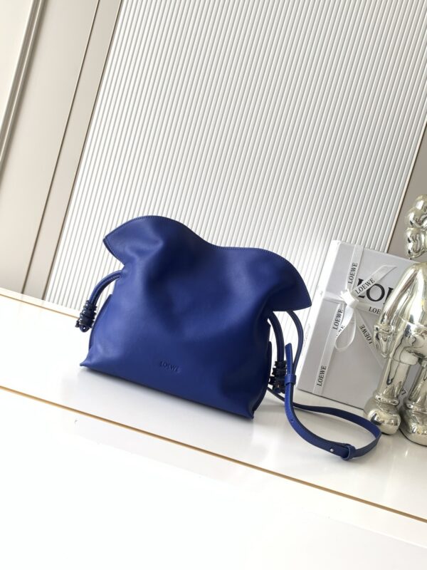 sy_no_F683A1A8CFF8E8EF2D446DC7418B4A6D_0 Mini Nappa Leather Coil Flamenco Clutch