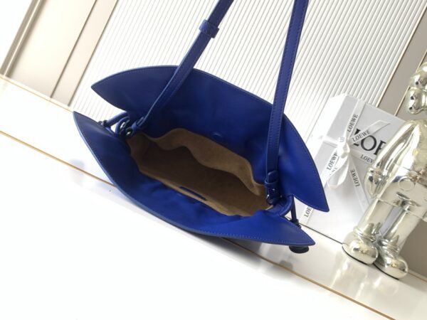 sy_no_F683A1A8CFF8E8EF2D446DC7418B4A6D_7 Mini Nappa Leather Coil Flamenco Clutch
