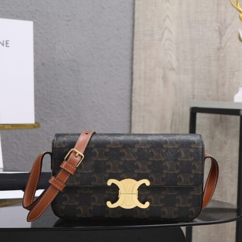 sy_no_F820DAF4514D3C359F23D669415FD49F_0 Triomphe Shoulder Bag