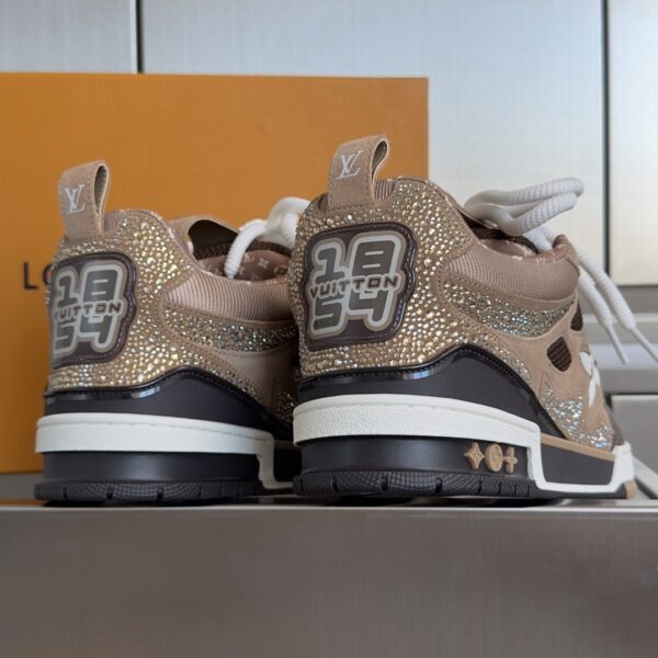 Louis Vuitton Men's Skate Trainer Sneakers – Clover Motif (Unisex/Couple's Style)