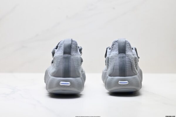 sy_no_F92F8C23FC7D4F94B1C1D630AE3AD9CD_5 Fragment x Nike Mind 002 Custom – Cement Grey / Electric Blue
