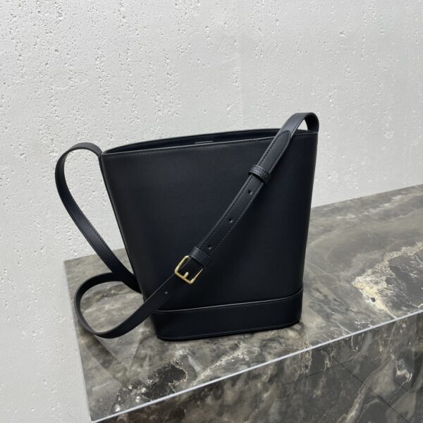sy_no_F99E1C016526C77814C1B1068E582E09_3 Black Cuir Triomphe Small Smooth Calfskin Bucket Bag