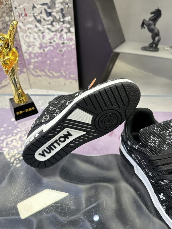 Louis Vuitton LV Trainer Maxi Black Crystal-Embellished Sneakers
