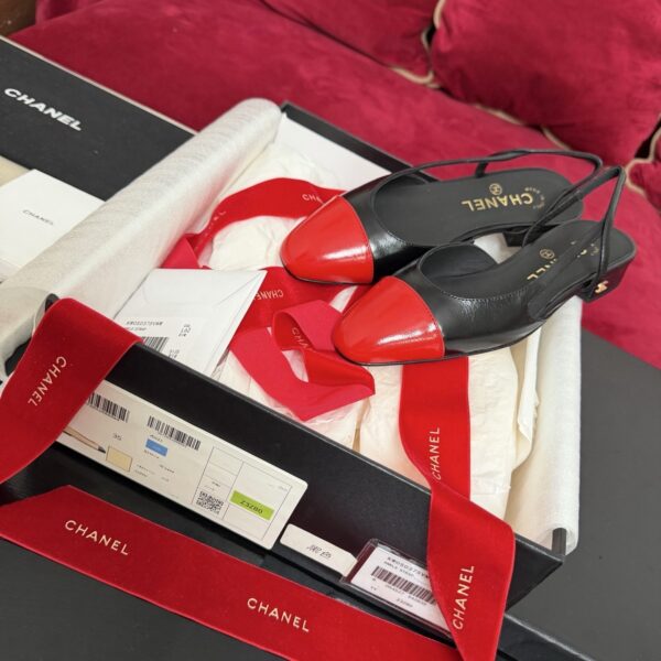Black & Red Two-Tone Slingback Low-Heel Shoes