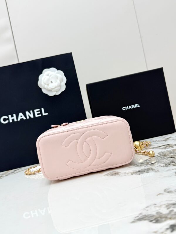 sy_no_FCBE621E6FA4944DB19D2B9AD491EF16_3 Chanel 24K Large Pearl Ball Vanity Bag – Pink Lambskin Leather with Gold Chain