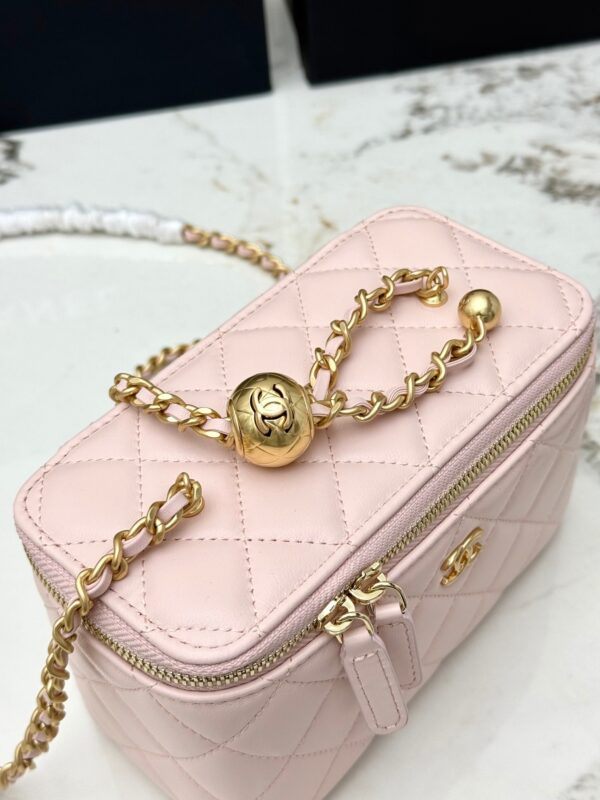 sy_no_FCBE621E6FA4944DB19D2B9AD491EF16_7 Chanel 24K Large Pearl Ball Vanity Bag – Pink Lambskin Leather with Gold Chain
