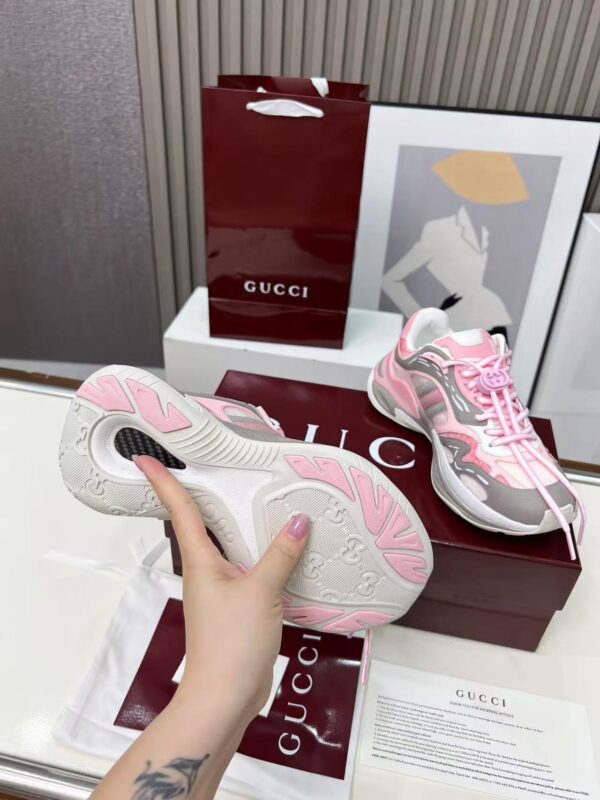 sy_no_FE777B7EC5270670504E80981594FEEA_8 Gucci Tech/Retro Runner Sneaker in Pink & Grey – Pink / Grey