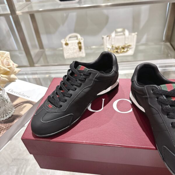 Gucci Black Leather Low-Top Sneaker with Green/Red Web Tag