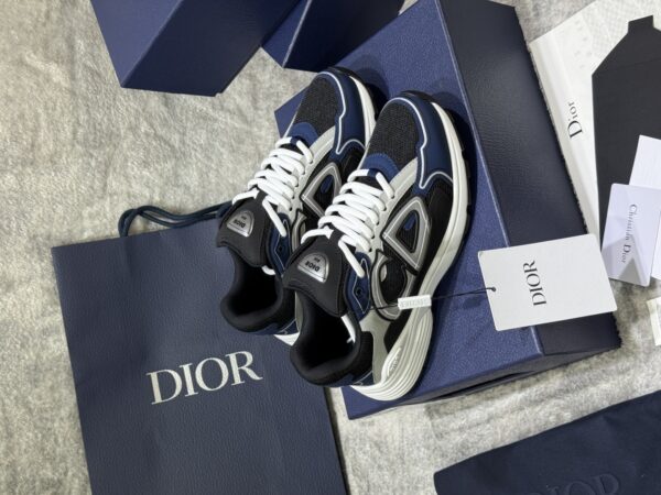 sy_no_FF75073F06D7BFEF0885232A136A1D56_0 Black, Blue & Gray Retro Running Sneakers