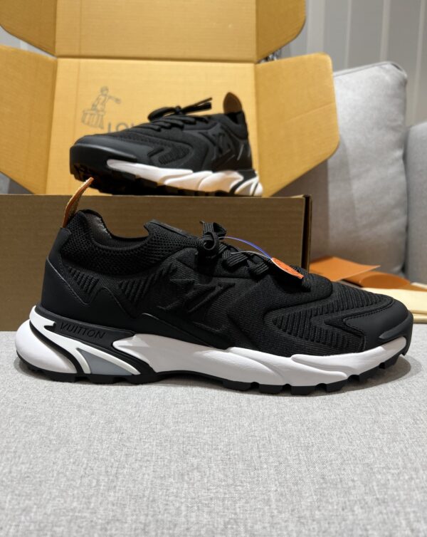 sy_no_FF914FD7DF02D01C6498EE95782D29C3_0 Black Technical Mesh Retro Dad Sneakers