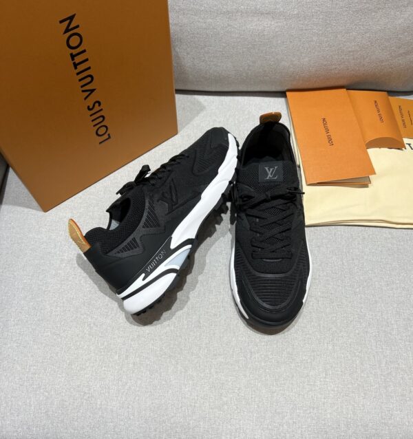 sy_no_FF914FD7DF02D01C6498EE95782D29C3_5 Black Technical Mesh Retro Dad Sneakers