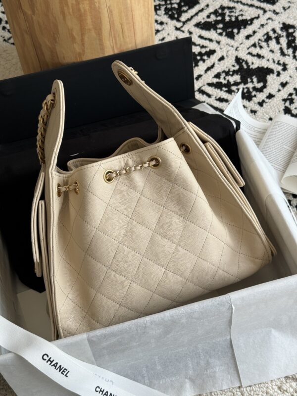 Chanel Small Hobo Bag (Caviar Leather) – Chain Shoulder/Underarm Bag