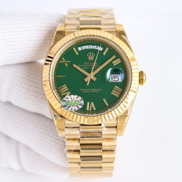 sy_no_008F2DD0E7BC8FA089941C18903D11B1_4 ROLEX Rolex Dog Tooth Ring Week Calendar Automatic Mechanical Movement Date/Week Display Waterproof Men's Watch Swiss Watch Green Dial Platinum Case