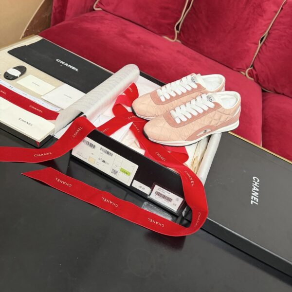 sy_no_017BA1962238ABFAB7FE2631D8A1BBC2_1 Chanel Quilted Nylon & Suede Retro Trainer Pink-Quilted-Nylon-Suede