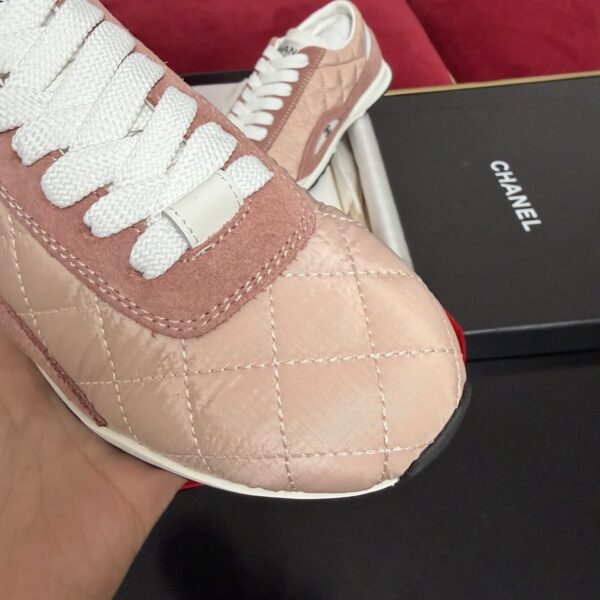 sy_no_017BA1962238ABFAB7FE2631D8A1BBC2_5 Chanel Quilted Nylon & Suede Retro Trainer Pink-Quilted-Nylon-Suede
