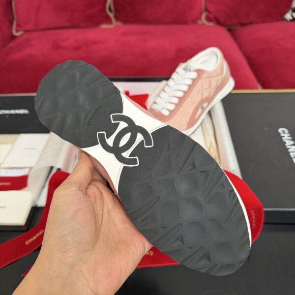 sy_no_017BA1962238ABFAB7FE2631D8A1BBC2_8 Chanel Quilted Nylon & Suede Retro Trainer Pink-Quilted-Nylon-Suede