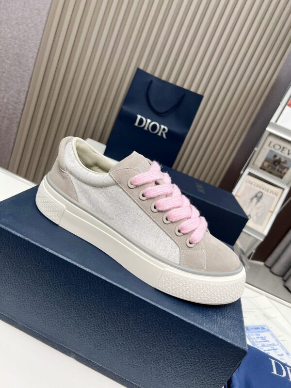 sy_no_0387E9F71AE4C705EF15F5B2DDB212F4_3 Dior Grey Suede Silver Oblique Jacquard Pink-Lace Low-Top Sneaker