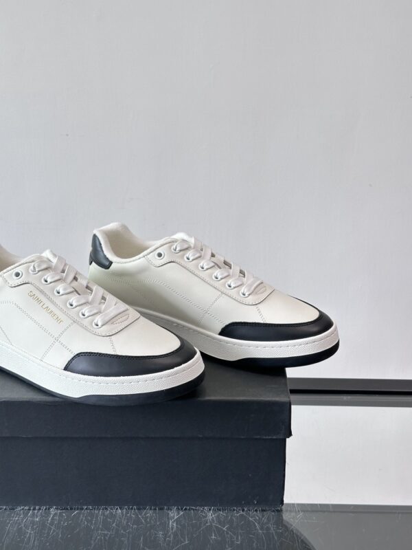 sy_no_07D303723B31F32AA872A2FF0F1CF9D6_6 Saint Laurent White-Black Leather Low-Top Sneaker