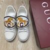 sy_no_0901E89FA6436DD685165BEFE985C510_1 Gucci White Leather Low-Top Sneaker with Embroidered Horse & Logo Flap
