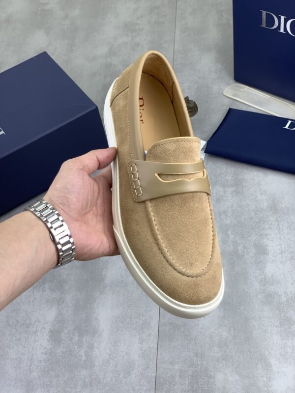 sy_no_0BACD089A690520C64AAB6B8A4D52816_0 Dior Camel Suede Penny Loafer