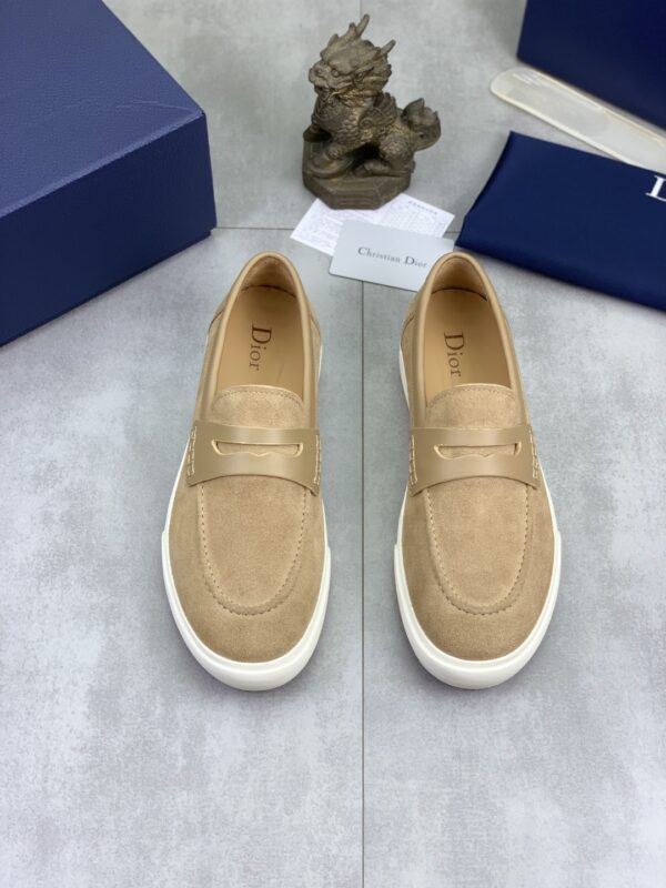 sy_no_0BACD089A690520C64AAB6B8A4D52816_1 Dior Camel Suede Penny Loafer