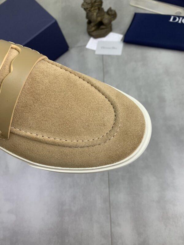 sy_no_0BACD089A690520C64AAB6B8A4D52816_4 Dior Camel Suede Penny Loafer