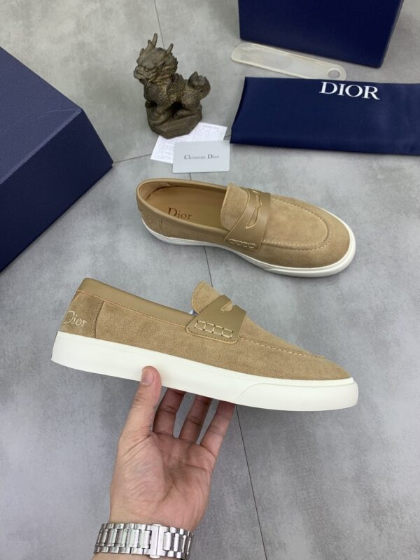 sy_no_0BACD089A690520C64AAB6B8A4D52816_5 Dior Camel Suede Penny Loafer