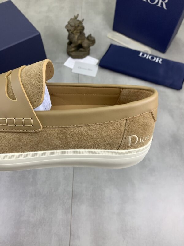 sy_no_0BACD089A690520C64AAB6B8A4D52816_6 Dior Camel Suede Penny Loafer