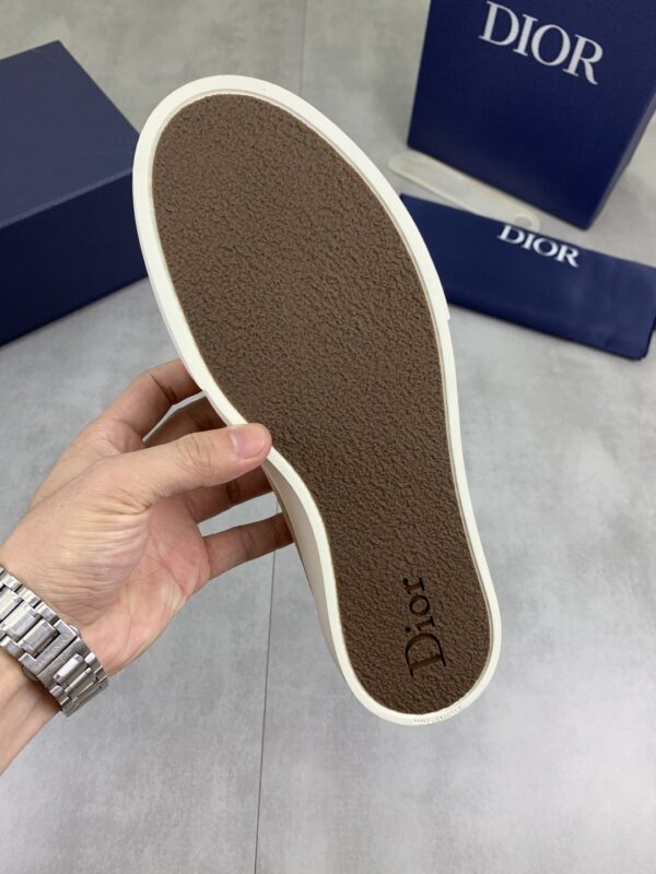 sy_no_0BACD089A690520C64AAB6B8A4D52816_8 Dior Camel Suede Penny Loafer