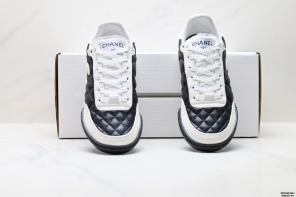 sy_no_0C950A3BD7017281AD1B51390064F5FC_6 Chanel Black and White Quilted Leather Low-Top Sneaker with Suede Cap-Toe and CC Logo