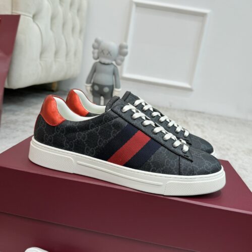 Gucci Screener GG Supreme Canvas Sneaker in Black & Grey with Blue/Red Web Stripe