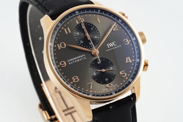 sy_no_0F35894CB1E22839EB6DEB58271D184D_1 PATEK PHILIPPE, the Super Complication Chronograph series, featuring a manual mechanical movement, waterproof date display, perpetual calendar, moon phase, and chronograph functions