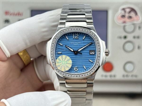 sy_no_0FE4C558CB6514EAC4B76E5F306ED0B9_1 Patek Philippe Sporty Elegance NAUTILUS Series Quartz Movement Women's Watch Swiss Watch Blue Dial