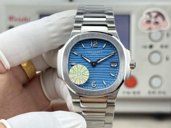 sy_no_0FE4C558CB6514EAC4B76E5F306ED0B9_3 Patek Philippe Sporty Elegance NAUTILUS Series Quartz Movement Women's Watch Swiss Watch Blue Dial