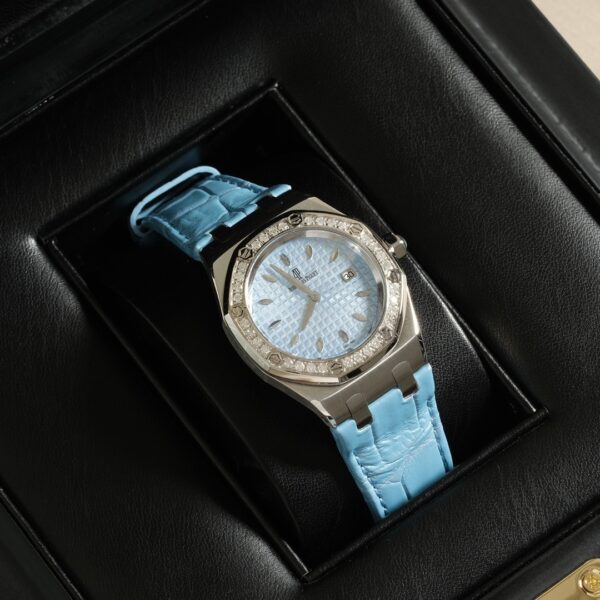 AUDEMARS PIGUET Audemars Piguet Royal Oak Series Quartz Movement 50m Waterproof Women's Watch Swiss Watch