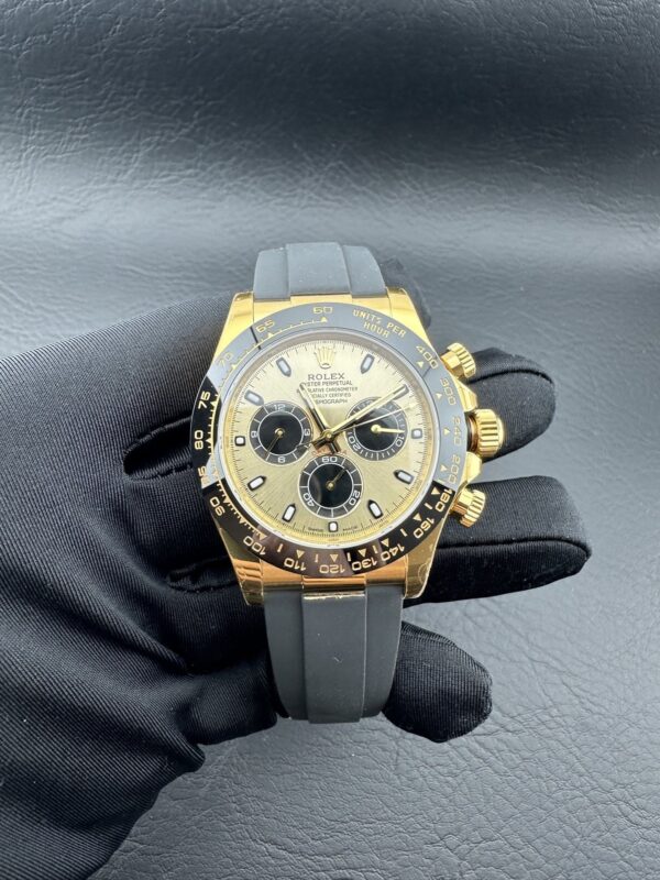 sy_no_107F5DF92417E114D20EBDD1638A941F_1 ROLEX Rolex Rotating Circle Cosmometer Type Daytona Series Automatic Mechanical Movement