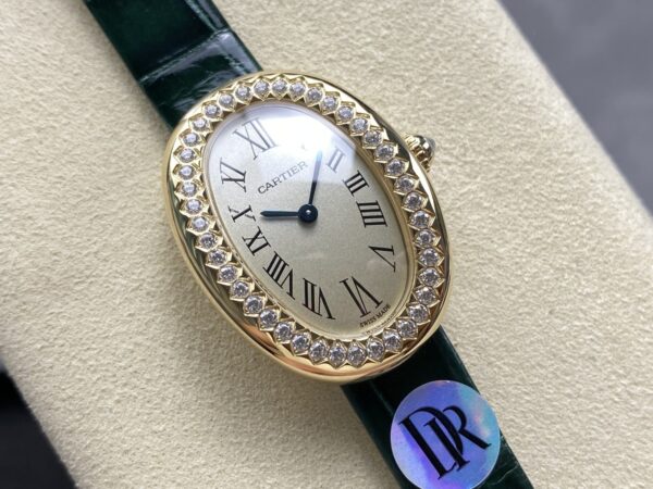 Cartier bathtub series quartz movement 30 meter waterproof women's watch Swiss watch 31.4 * 23.09mm beige dial