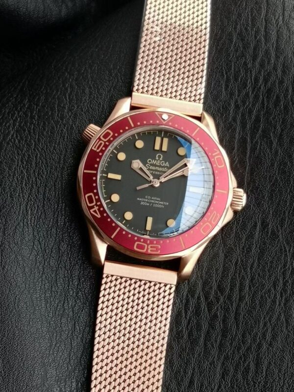 sy_no_13E8CEA64120B12EFA7879CCB452FA82_1 Omega Seamaster Automatic Mechanical Movement Men's Watch Swiss Watch Black Dial Bronze Gold Strap