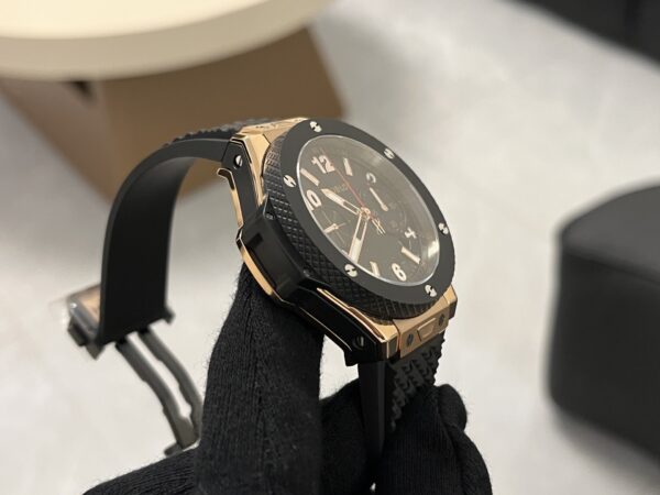 sy_no_1676EE134630D0E51BEC17151D0FEE65_4 HUBLOT Automatic Mechanical Movement Black Dial 18k King Gold Case Rubber Strap