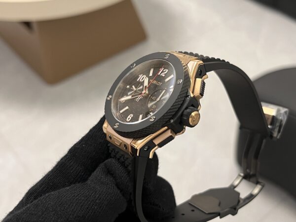 sy_no_1676EE134630D0E51BEC17151D0FEE65_5 HUBLOT Automatic Mechanical Movement Black Dial 18k King Gold Case Rubber Strap