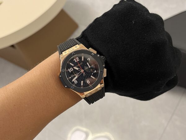 sy_no_1676EE134630D0E51BEC17151D0FEE65_8 HUBLOT Automatic Mechanical Movement Black Dial 18k King Gold Case Rubber Strap