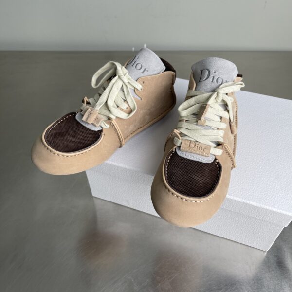 sy_no_19F7484BFA1552F6ADC0FA5F10AB3ECD_1 Dior Beige-Brown Suede Mesh Mid-Top Sneaker