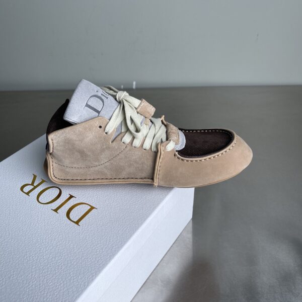 sy_no_19F7484BFA1552F6ADC0FA5F10AB3ECD_2 Dior Beige-Brown Suede Mesh Mid-Top Sneaker